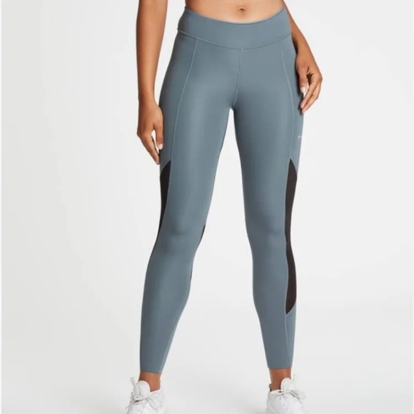 Patagonia Women's Endless Run Tights Plume Grey Light Plume Grey X-Dye Medium - Picture 9 of 11